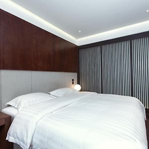 Premier King Room